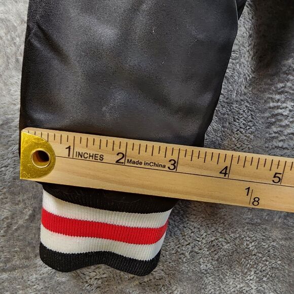 Chicago Bulls Satin Jacket 90's Retro Bomber Button Jacket Men’s Large Red Black - Picture 8 of 11